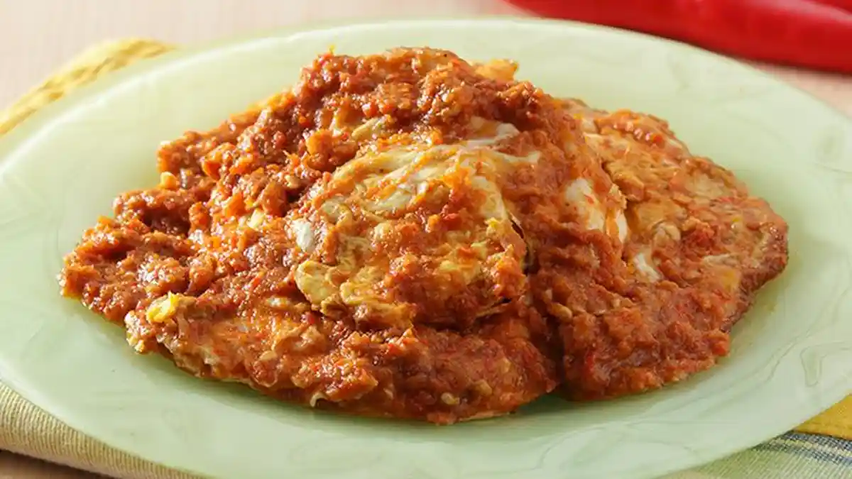 Tak Sekadar Olahan Telur Ayam Lezat, Telur Ceplok Bumbu Bali Melengkapi Santap Malam