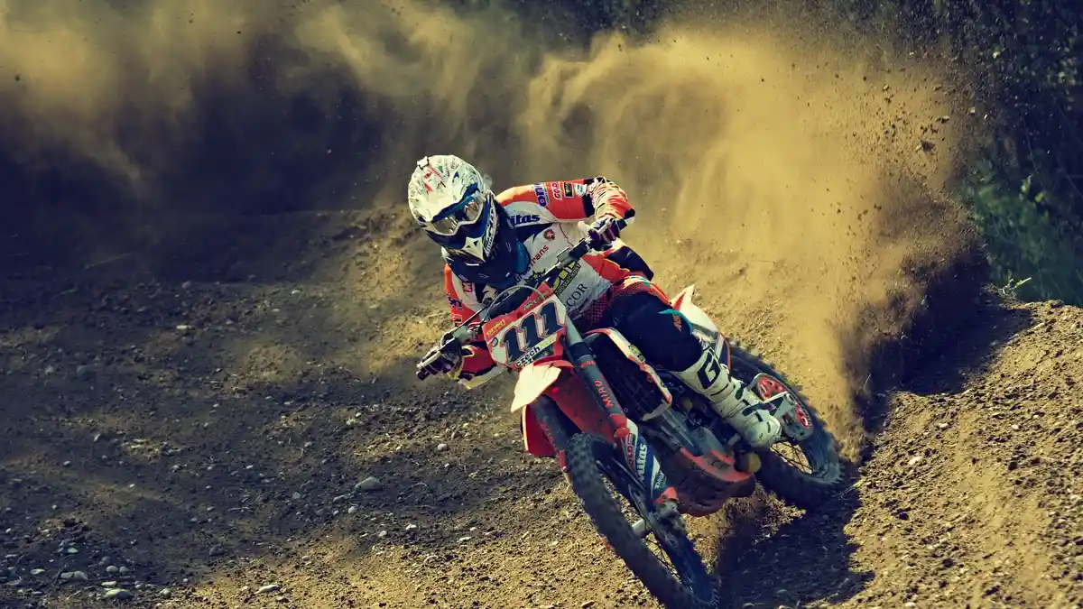 Rute Menuju Sirkuit MXGP Sumbawa dari Pelabuhan Poto Tano, Nikmati ...