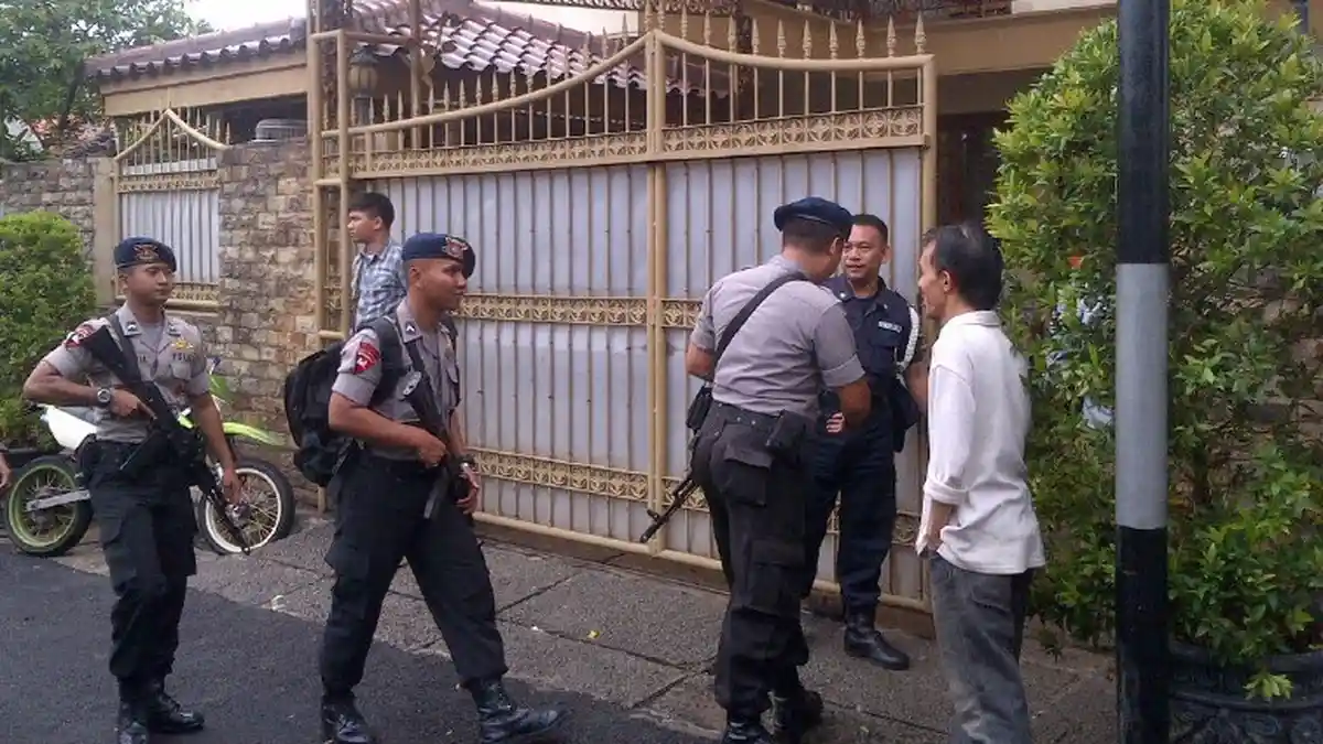Polisi Penjaga Rumah BG: 'Kamu Dari Mana? Tanya-tanya Budi Gunawan'