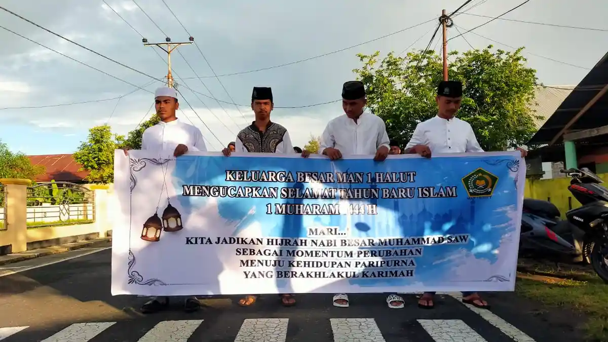 Pawai Tahun Baru Hijriah, MAN 1 Halmahera Utara Ajak Siswa Cintai Allah dan Rasul