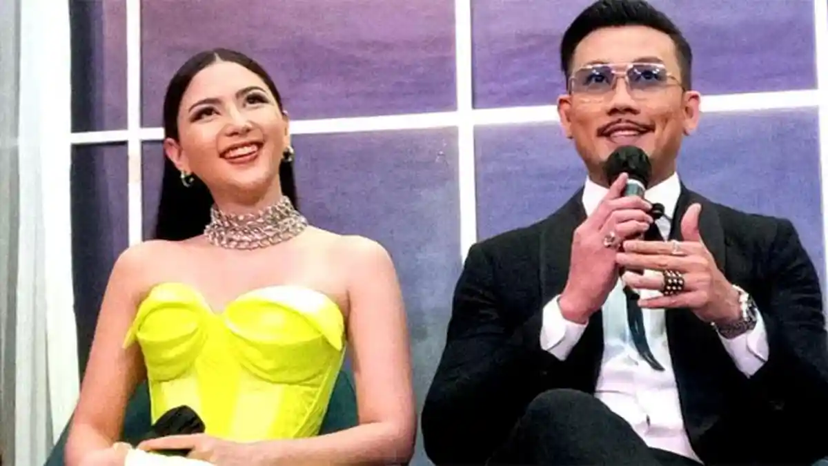 Denny Sumargo Perankan Mantan Playboy yang Nikahi Jessica Mila di Film Perfect Strangers
