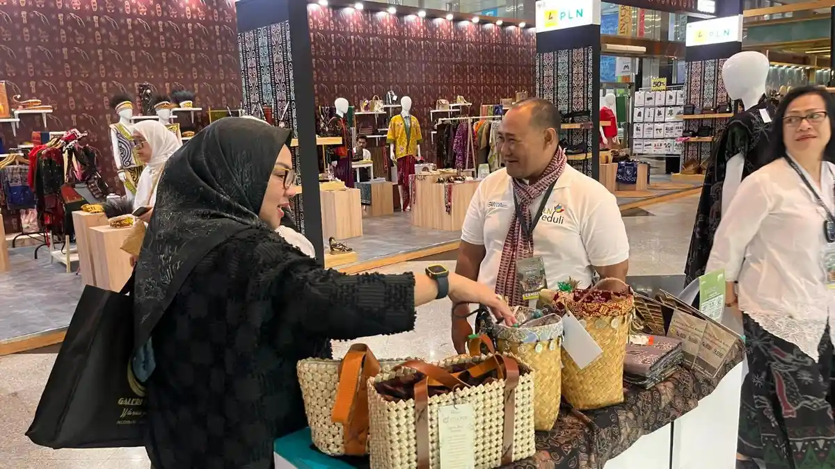 Sukses di INACRAFT, UMKM Binaan PLN UID S2JB Jangkau Pasar yang Lebih Luas