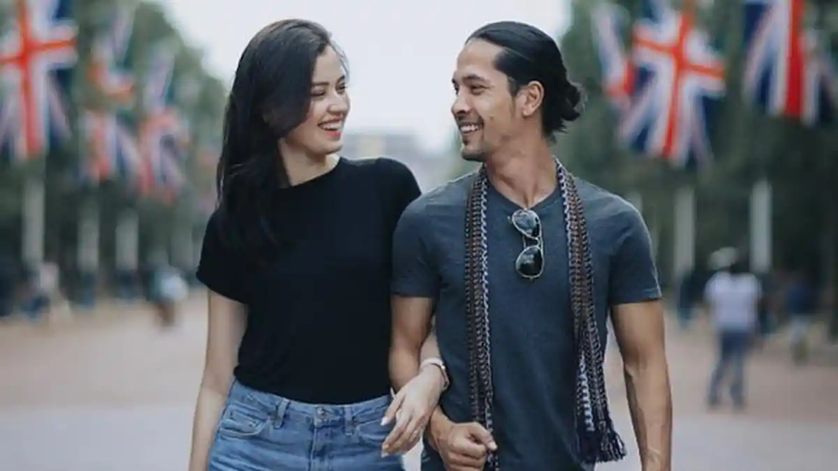 Kimberly Ryder Bagikan Momen Saat Dirinya Dilamar Edward Akbar, Romantis di Bawah Sunset