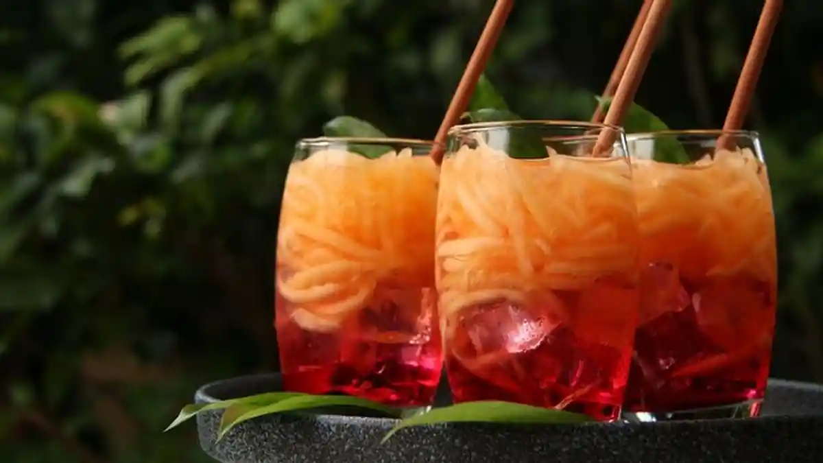 Bingung Siapkan Menu Takjil? Buat Saja Es Blewah Kolang-kaling. Ini Resepnya