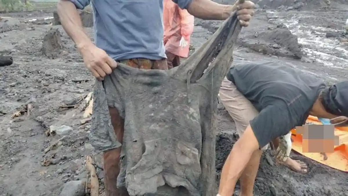 Curiga Lihat Jaket Kotor, Penambang Pasir di Lumajang Temukan Tulang Belulang Manusia