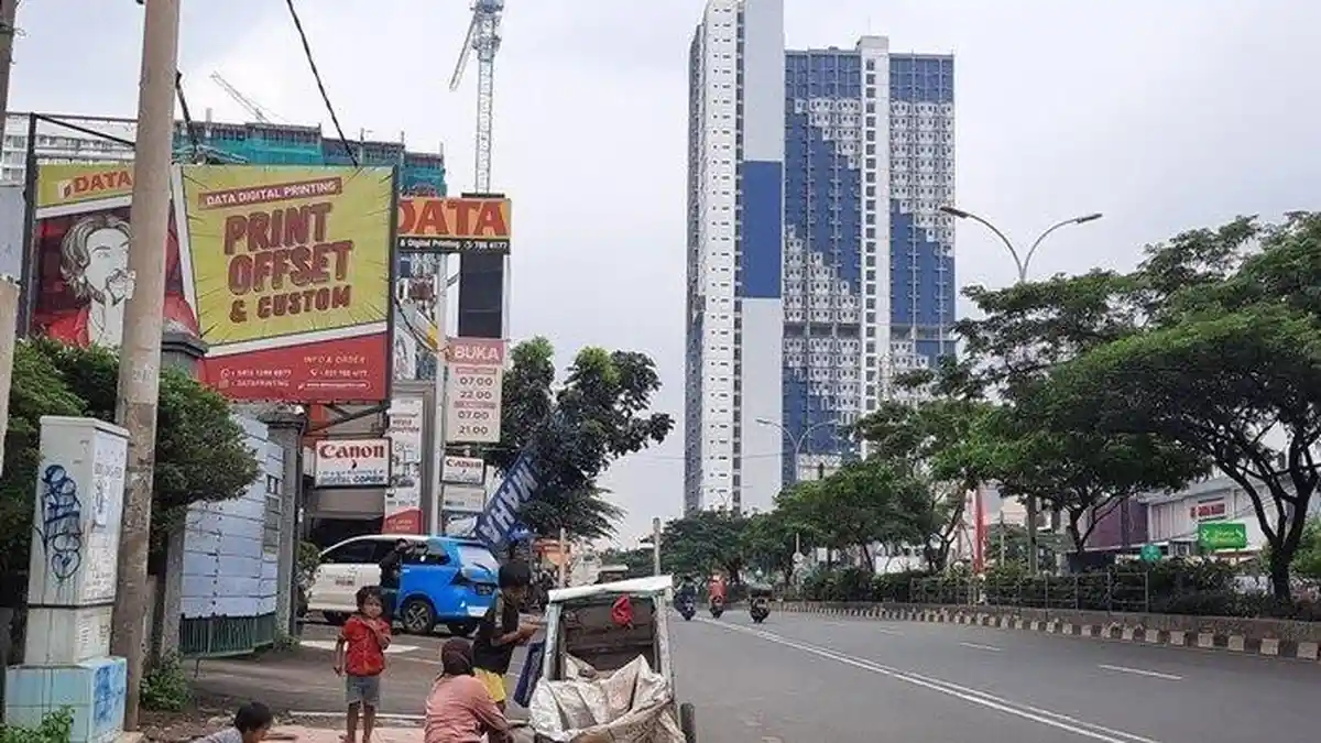 Dampak Wabah Corona: Kisah Pemulung Pendapatannya Berkurang, Terpaksa Makan Mi Instan Sisa Anak