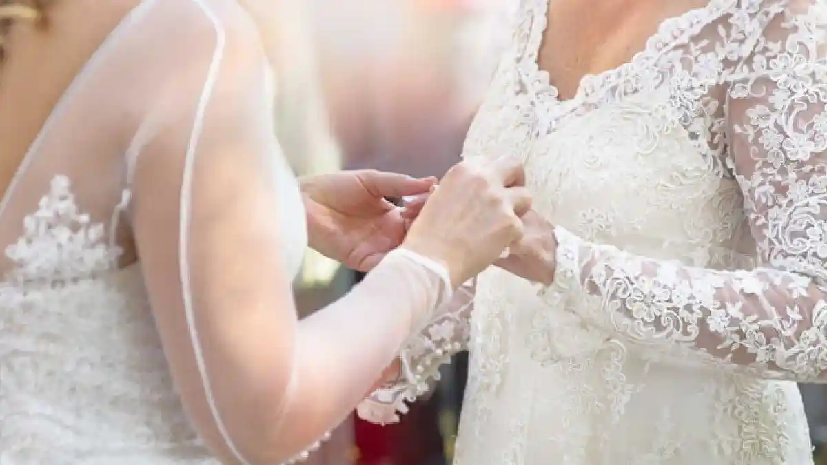 Orang Tua Dibuat Syok, Anak Maksa Minta Rp 300 Juta Biaya Nikah, Kecewanya Ternyata Pasangan Lesbian