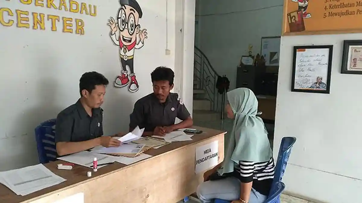 Tiga Kecamatan di Sekadau Perpanjang Pendaftaran Panwascam