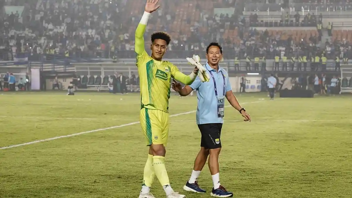 Debut Asia Sempurna, Kiper Persib Fitrah Maulana Bikin Lawan Tak Berkutik