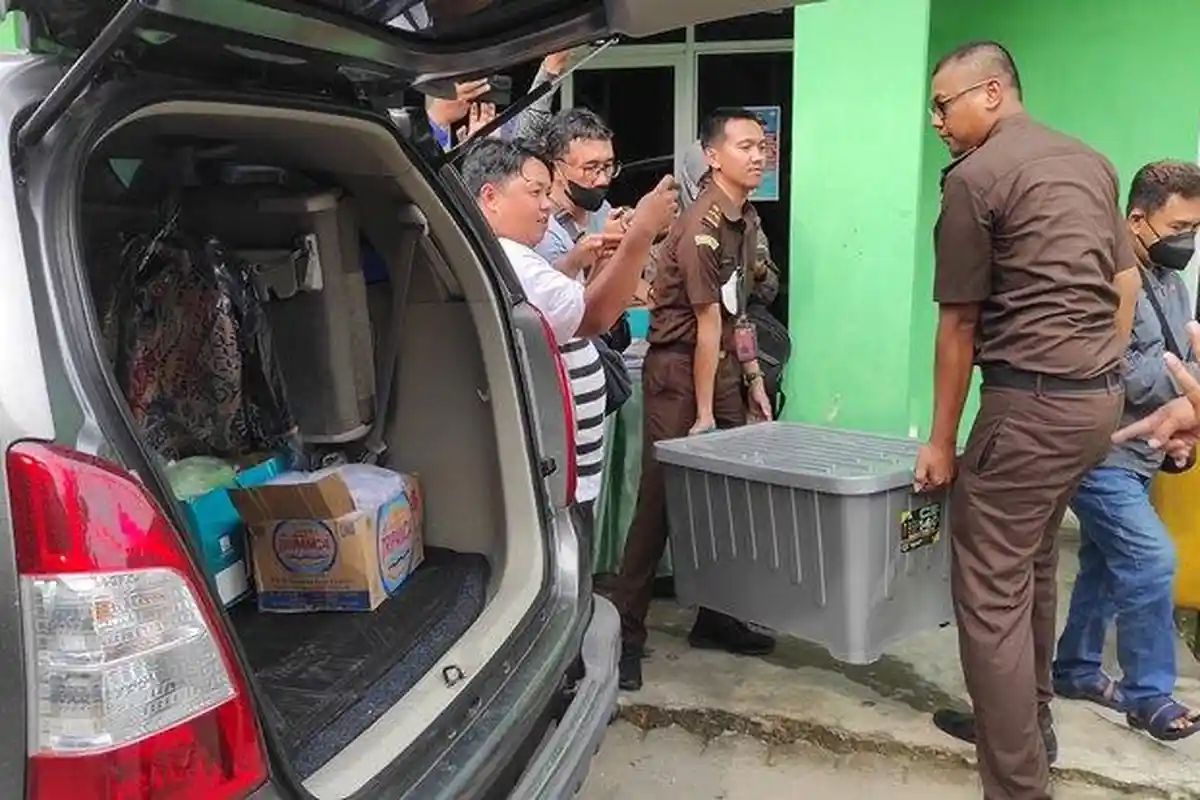 Kejati Geledah Kantor DLH Bandar Lampung, Dugaan Korupsi Retribusi Sampah