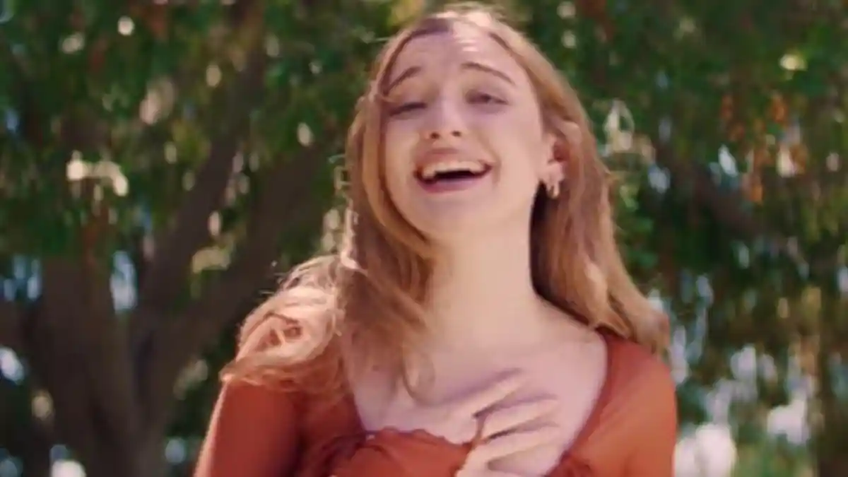 Lirik Lagu Fall In Love Alone - Stacey Ryan, Lagu Romantis yang Viral di TikTok: If We Never Try