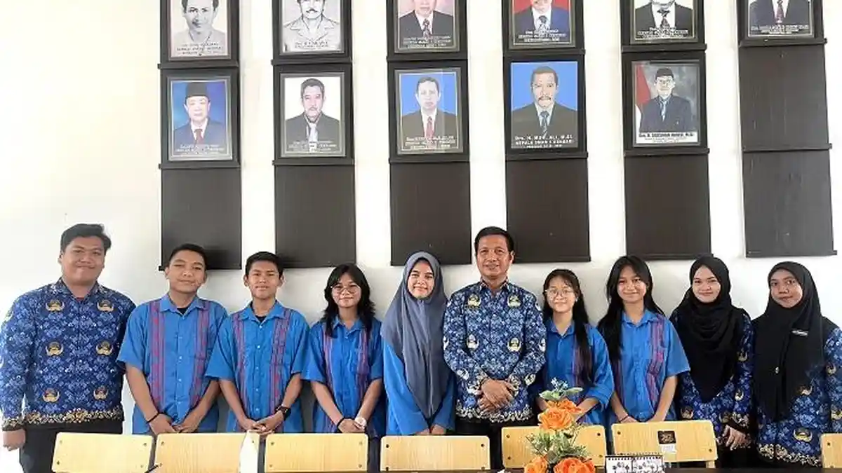 SMAN 1 Kendari Juara 2 KTI POSI Creation 2026, Riset Dinamika Bakteri Berbasis Matematika