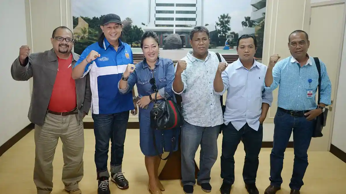 AKSI Berharap Jokowi Selesaikan Kasus PSSI