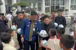 PSSI Bagikan Ratusan Bola Kepada 30 Sekolah Dasar di Sumut