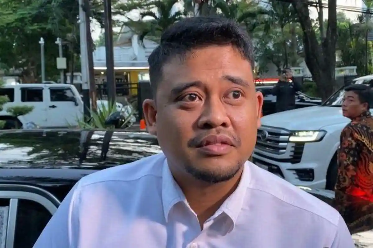 Bobby Nasution Baru Turun Perbaiki Jalan Warga yang Rusak Sudah 15 tahun: Sesuai Yang Kita Miliki