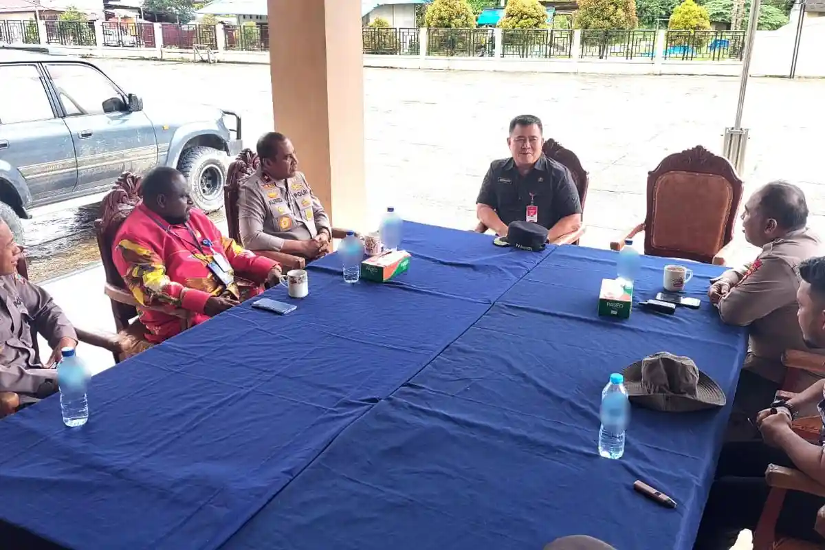 Pj Bupati Maybrat Bertemu Wakapolda Papua Barat, Soliditas Penting dalam Menjaga Keamanan Wilayah
