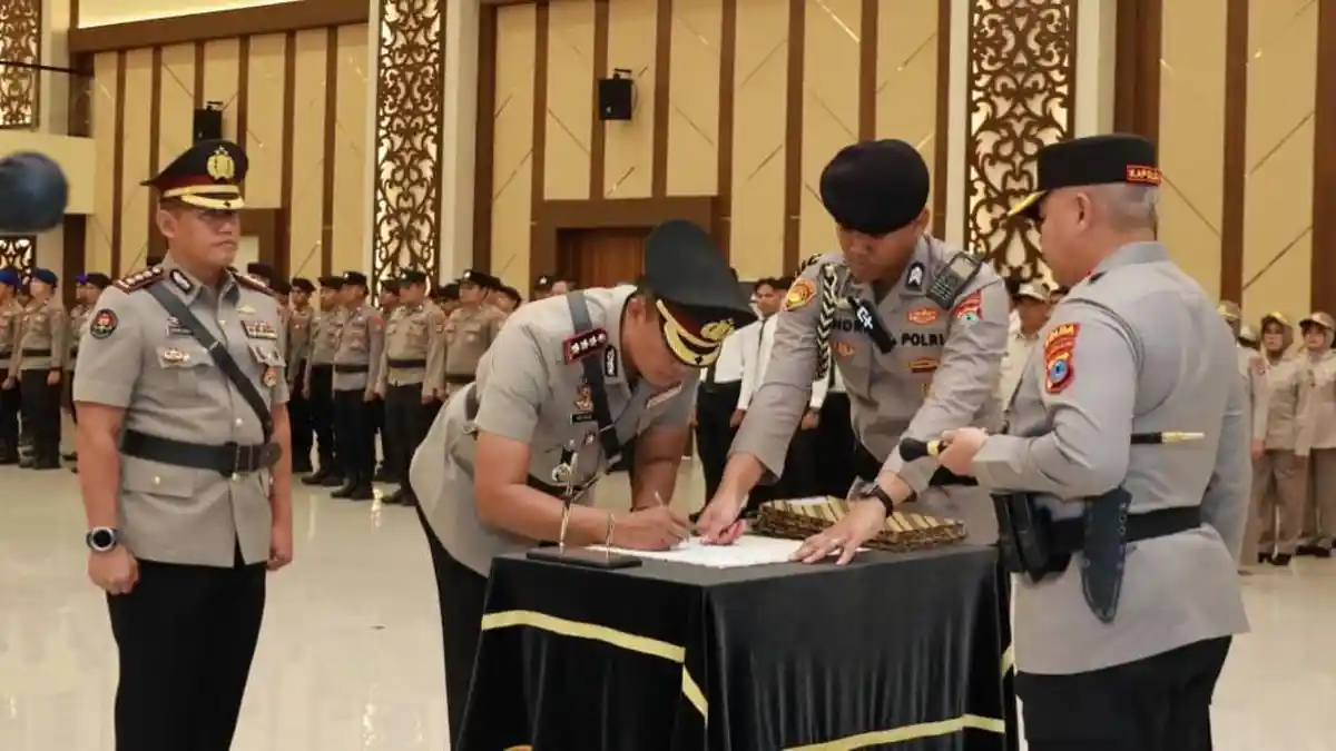 Pimpin Sertijab PJU dan Kapolres, Kapolda Kalsel Minta Personel Baru Segera Lakukan Adaptasi Tugas - Banjarmasinpost.co.id