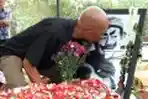 Pemakaman Pak Raden