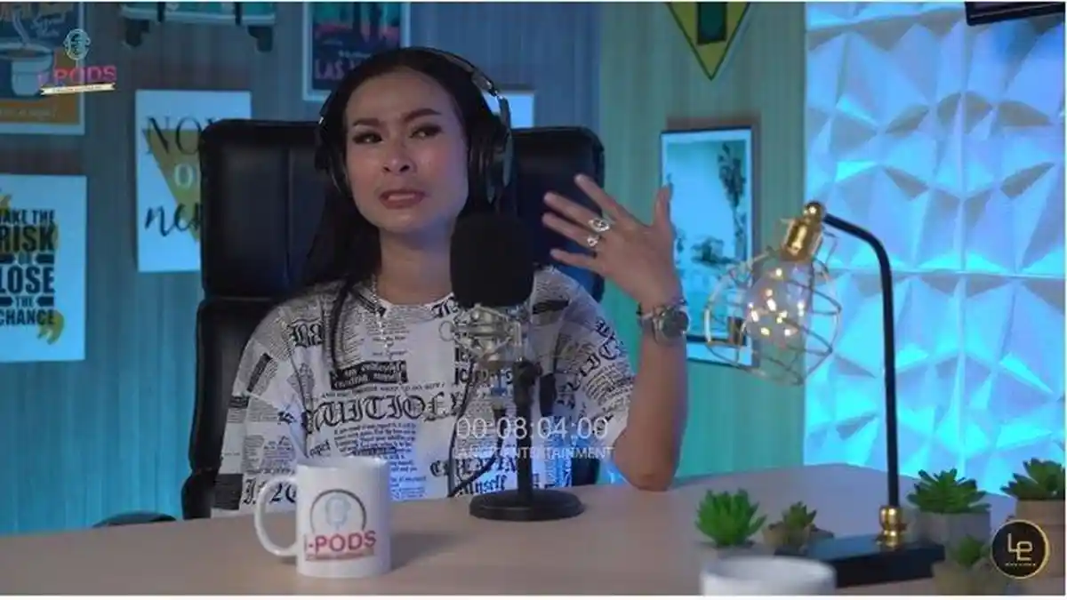 Iis Dahlia Sentil Nagita Slavina Gegara tak Pernah Balas Chat WhatsApp, Sang Biduan: Udah Gue Males