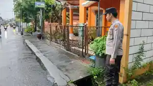 Diduga-lepas-dari-pengawasan-balita-5-tahun-terperosok-ke-gorong-gorong.jpg