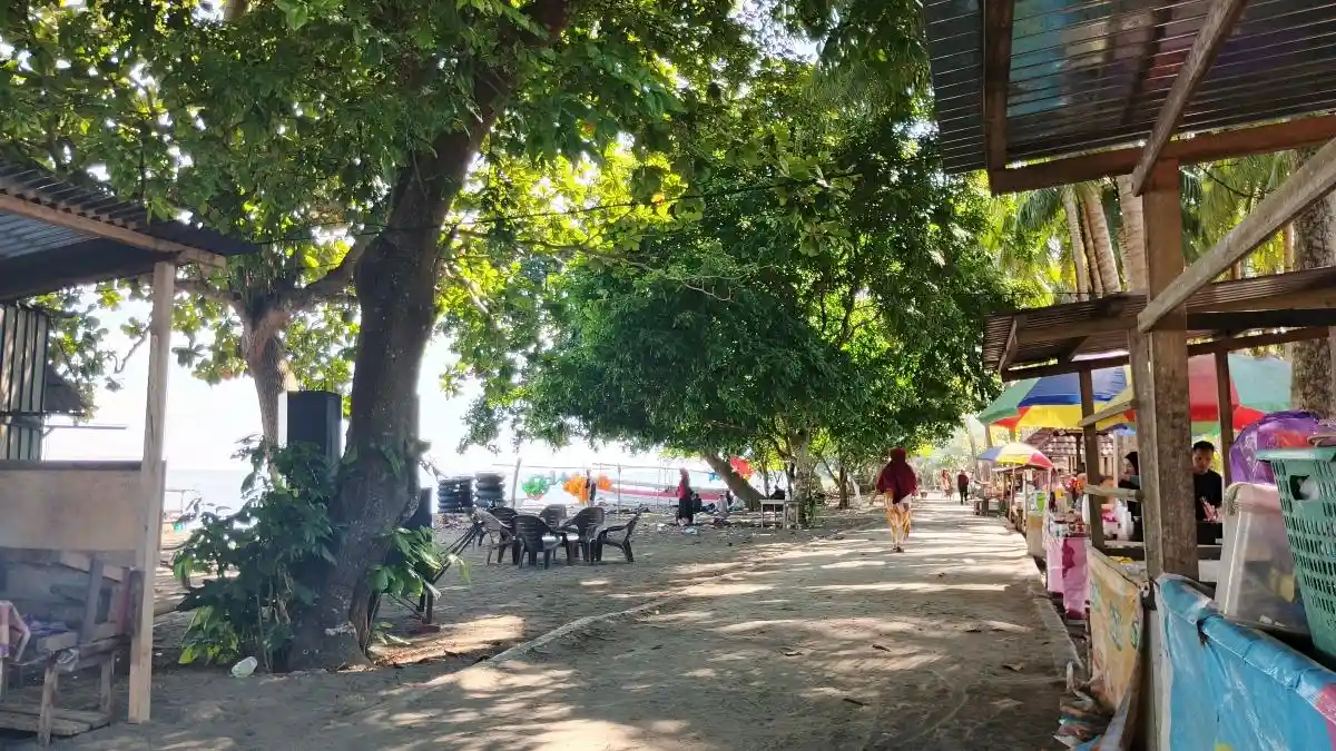 Hari Libur Waisak, Wisata Pantai Koa-Koa Pasangkayu Sepi Pengunjung