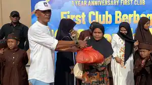 Bagi-Sembako_First-Club.jpg