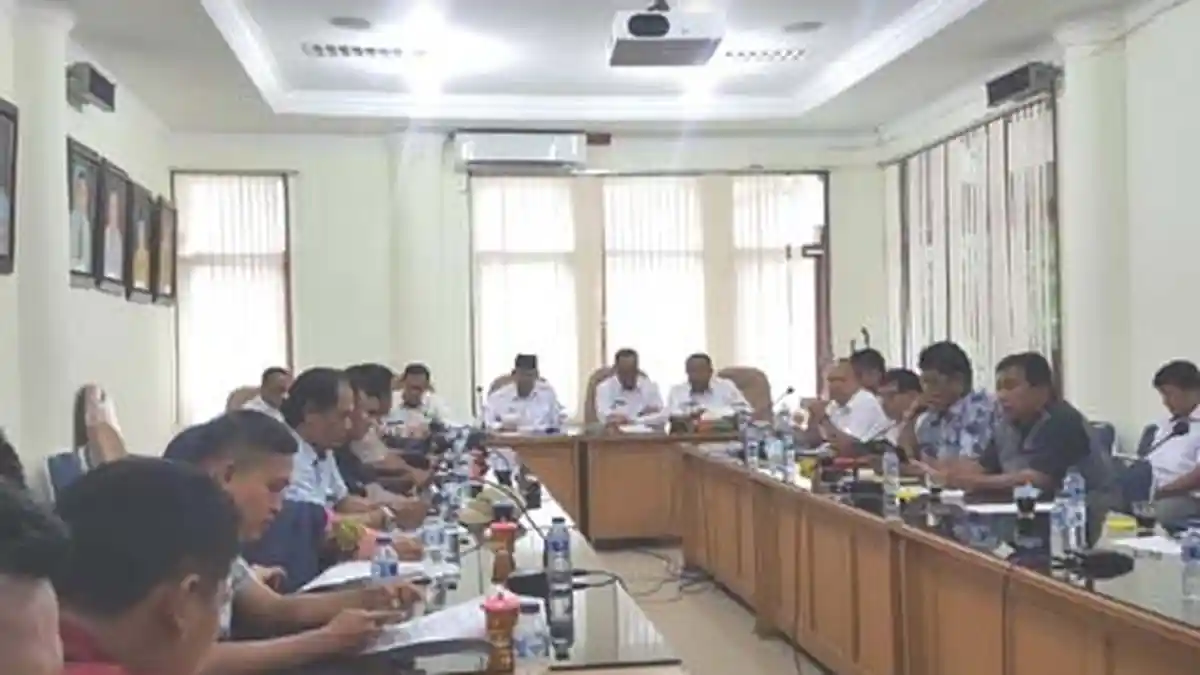 Bupati dan Wabup Aceh Selatan Wujudkan Program 100 Hari Kerja