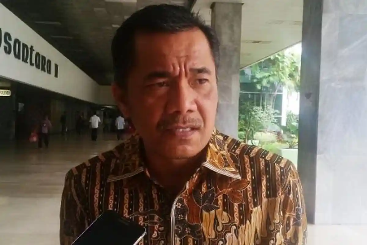 Anggota DPR Sarifuddin Sudding Usulkan SIM, STNK, dan TNKB Seumur Hidup