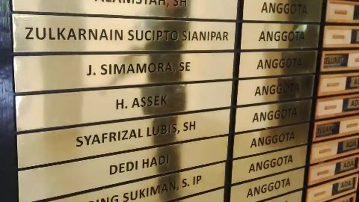 ‎Rekom BPK agar Pin Emas DPRD Tanjabbar Dikembalikan Dinilai tak Tepat