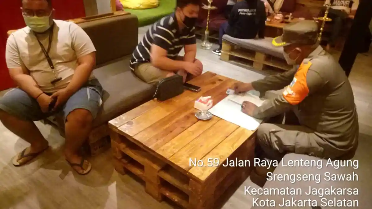 Satpol PP Jakarta Selatan Kantongi Denda Rp 870 Juta dari Pelanggar PSBB