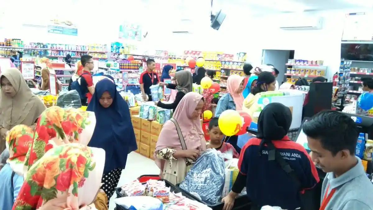 Minyak Goreng 2 Liter Rp 22.400 di Alfamidi