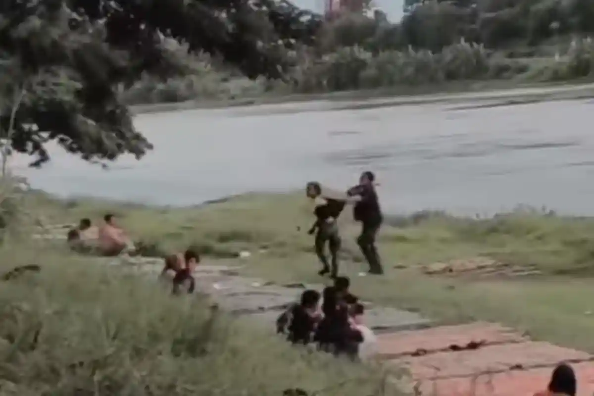 Ngamuk Tak Diberi Uang saat Ngamen, Pria ini Buat Warga Emosi hingga Dikeroyok