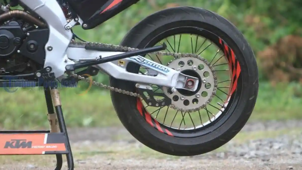 Modifikasi Yamaha Vixion Ala Supermoto - modifikasi-motor-yamaha-vixion-ala-supermoto-5.jpg