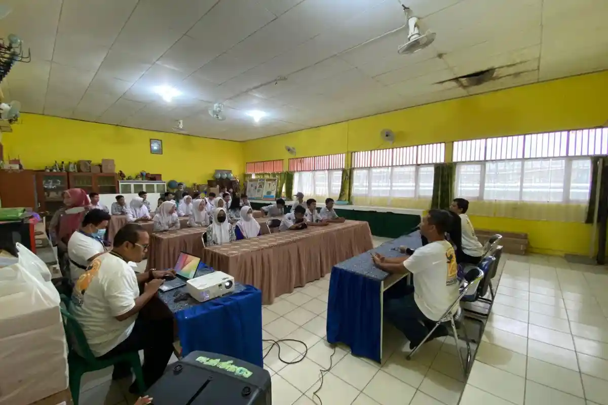 Kunci Jawaban dan Soal Kimia Kelas 12 SMA Semester 1, Kurikulum Merdeka 50 Soal Pilihan Ganda  