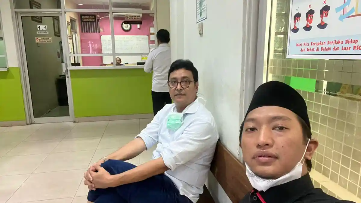 Jubir JK dan Komisaris BSI Arief Rosyid Bantu Urus Jenazah Nirwan Ahmad Arsuka di RSCM