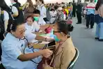 Ribuan-Warga-Serbu-Pengobatan-Gratis-WALUBI-di-Borobudur-Waisak-2026-Hadirkan-Spirit-Kemanusiaan.jpg