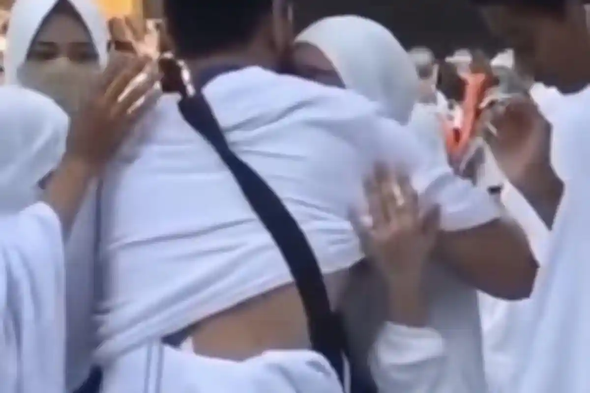 Rizky Billar Merana Ditetapkan Tersangka KDRT, Lesti Kejora Menangis di Depan Ka'bah