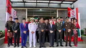 wakil-ketua-dprd-jatim-denni-wicakssono-saat-sumpah-pemuda-bersama-forkopimda.jpg