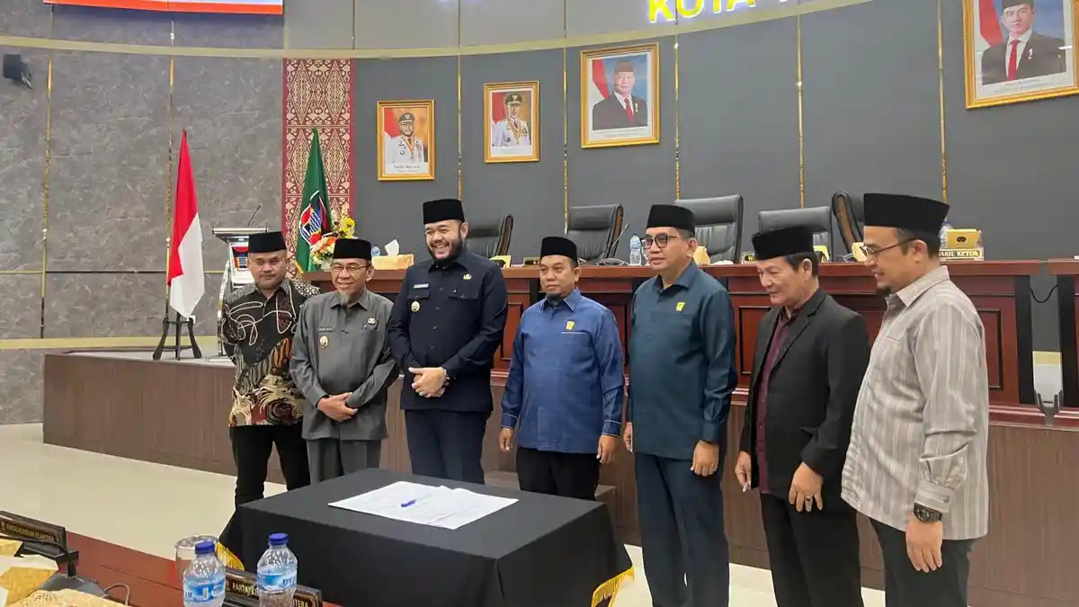 Perda Lembaga Adat Disahkan, Pemko dan DPRD Padang Dorong Pembangunan Berlandaskan Agama dan Budaya