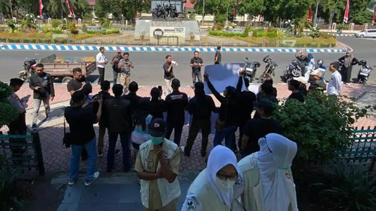 Dugaan Intimidasi pada Wartawan, Jurnalis Bondowoso Gelar Aksi Solidaritas
