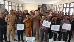 Wakil-Bupati-Sumedang-Fajar-Aldila-didampingi.jpg