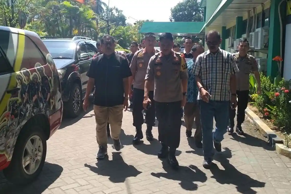 Mahasiswa Pendemo Dilindas Mobil Polisi, Begini Kata Kapolda