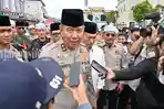 Kapolda-Kalsel-Irjen-Pol-Winarto-SH-MH-saat-memantau-pelaksanaan-Haul-Guru-Sekumpul.jpg