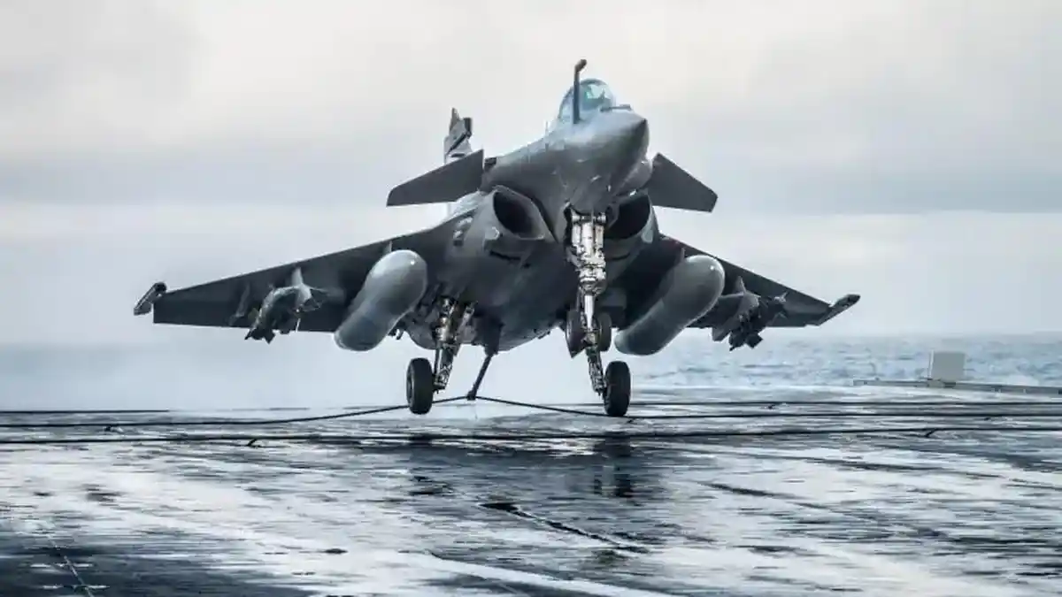 India Beli 26 Jet Tempur Rafale-Marine dari Prancis: Hadapi Ancaman China di Samudra Hindia - Jet-tempur-pabrikan-Dassault-Rafale-M-dari-Prancis.jpg