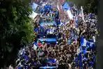 PAWAI-Konvoi-Persib-Juara-di-Kota-Bandung-pada-musim-2024-2025aaqs.jpg