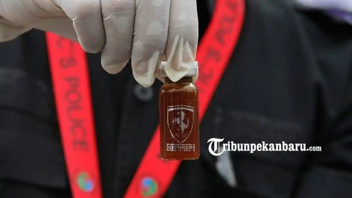 Polisi Bongkar Peredaran Narkoba Jenis Baru: Berbentuk Cair dan Dikemas dalam Botol Kaca