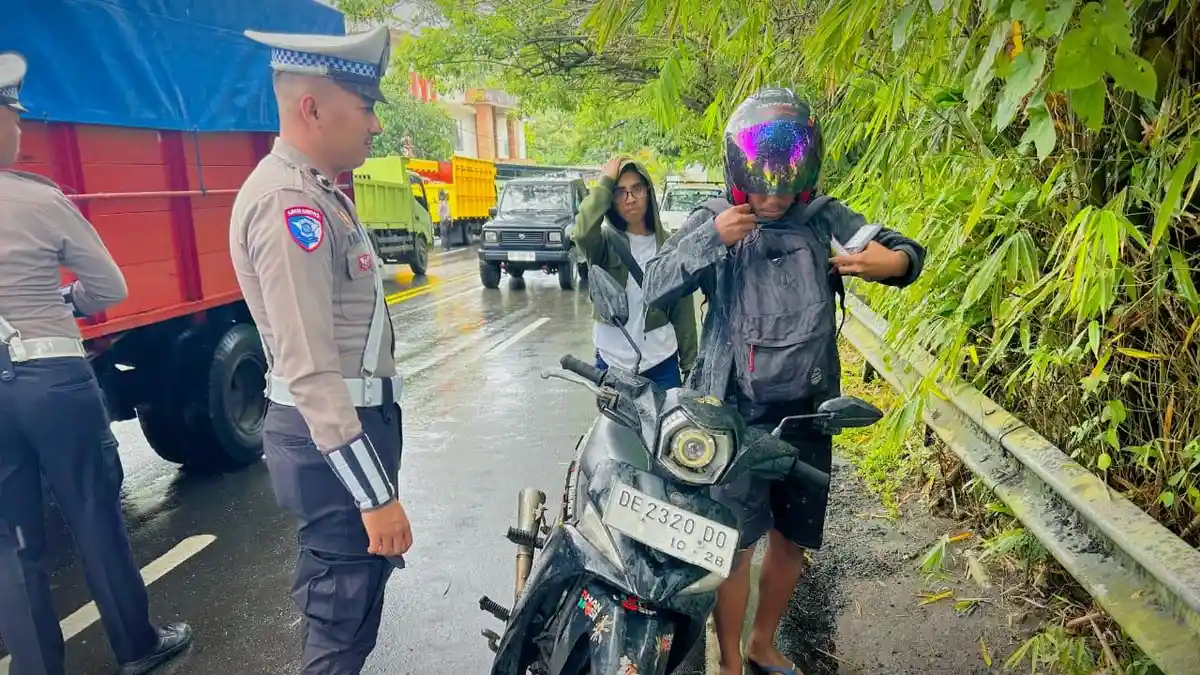 Hari Pertama Operasi Patuh Salawaku 2025, Puluhan Pengendara di Ambon Kena Tilang