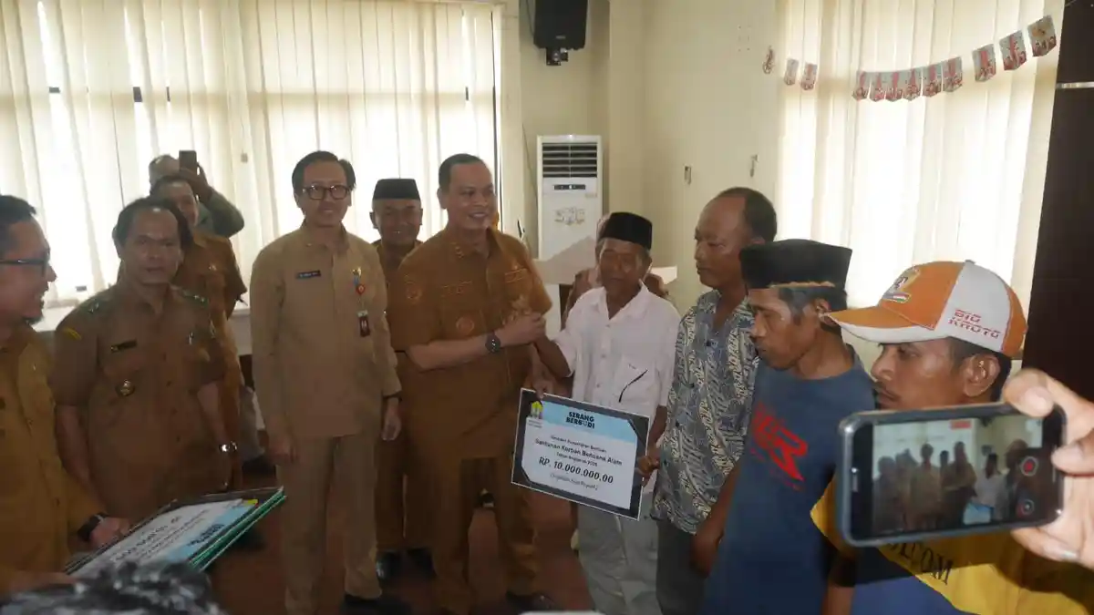 Wali Kota Serang Santuni Keluarga Korban Sambaran Petir: Uang Rp10 Juta ...