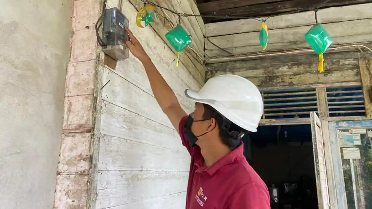 Stimulus Listrik Ringankan Beban Masyarakat Terdampak Pandemi Covid-19