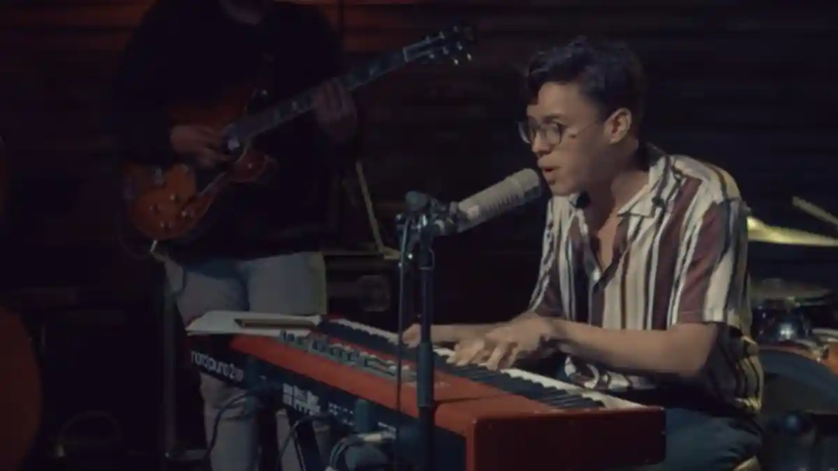 Chord Waking Up Together With You - Ardhito Pramono, Kunci Mudah, Lirik: There is No Logic in Life